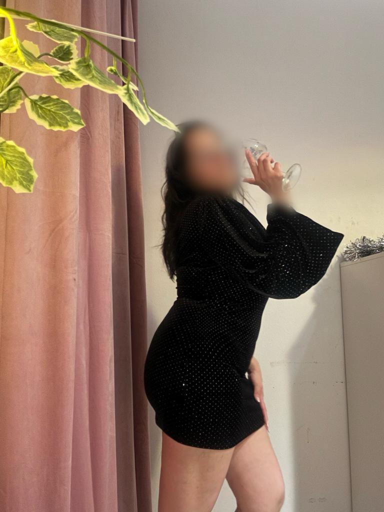 Chica busca chico en Sevilla: 