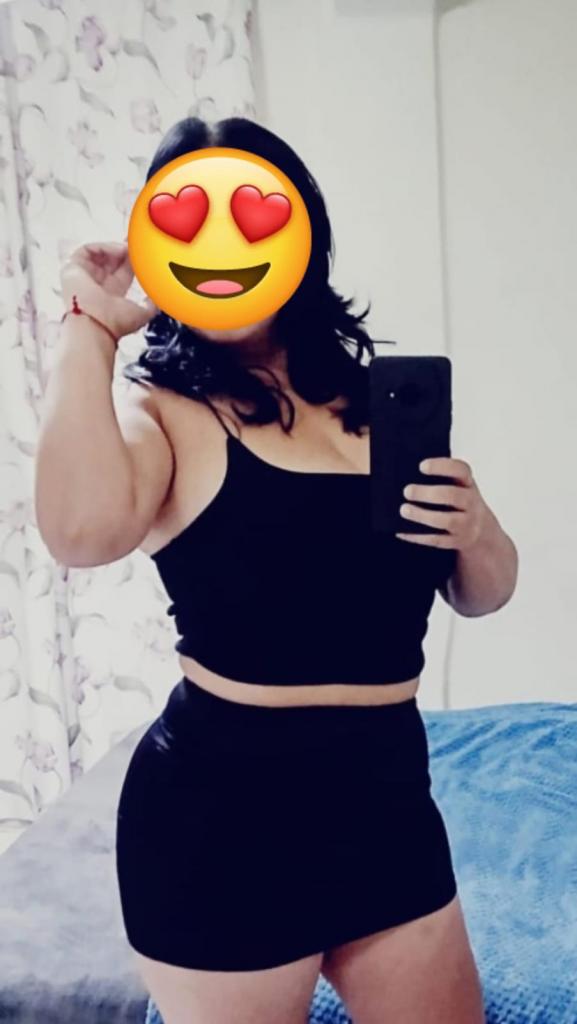 Chica busca chico en Cádiz: 