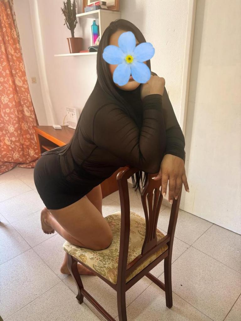 Chica busca chico en Cádiz: 