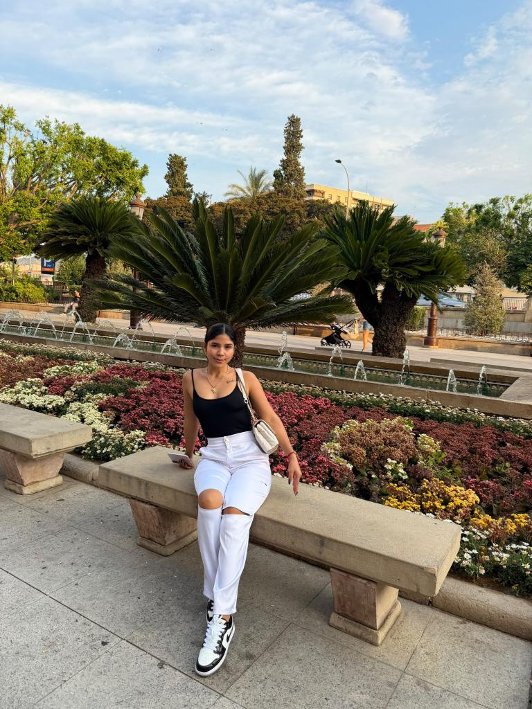 624927665: Chica busca chico en Murcia