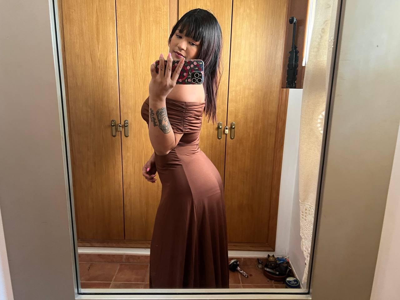 Chica busca chico en Valencia: Chica busca chico