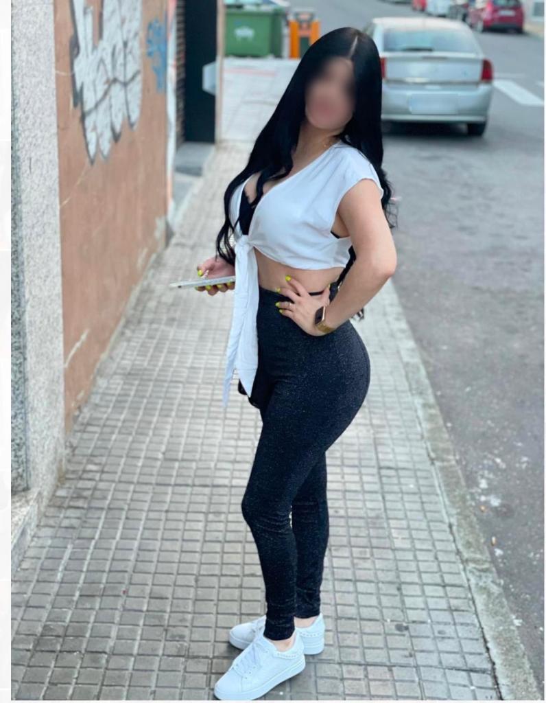 631312774: Chica busca chico en León