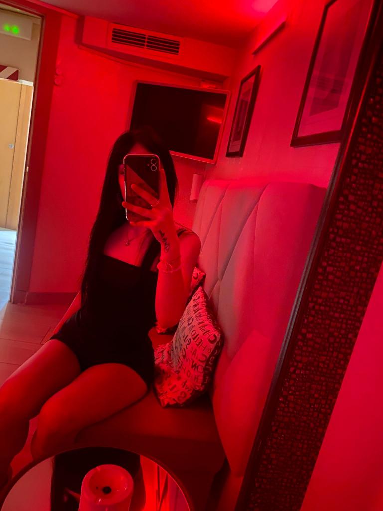 Chica busca chico en Alicante: 