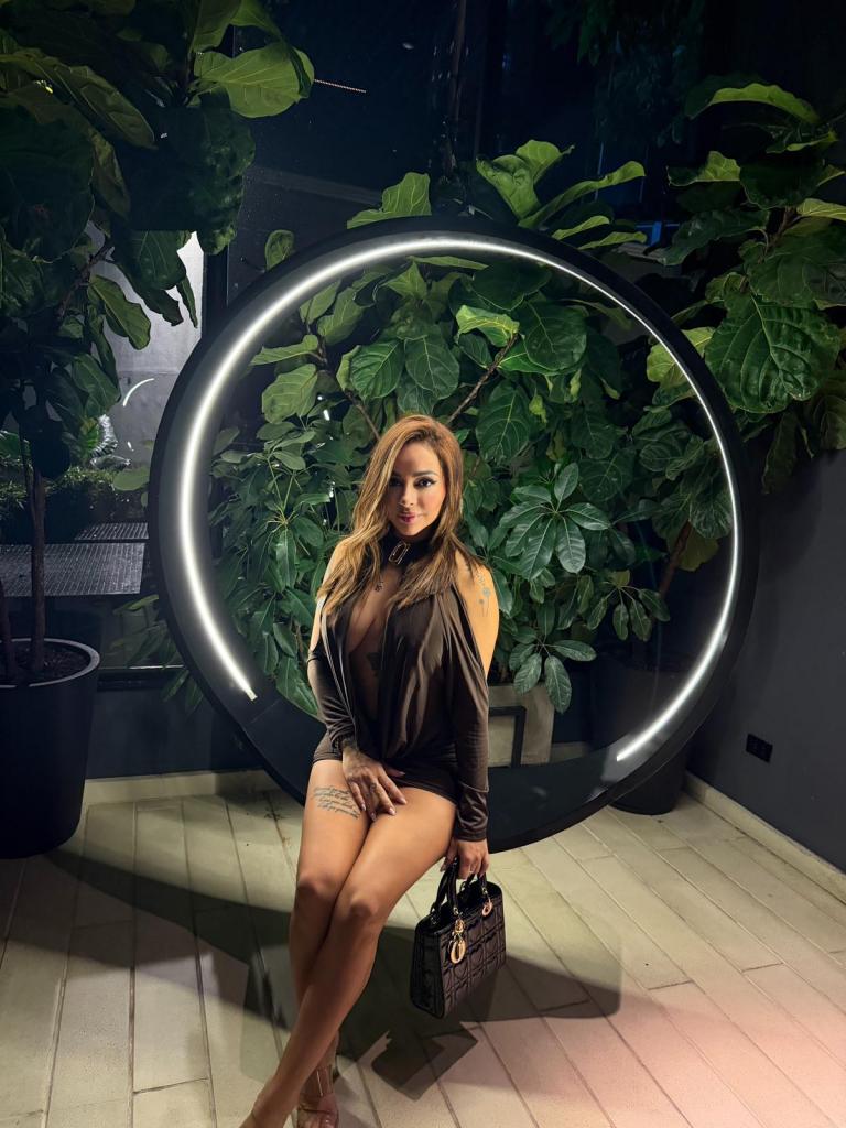 Chica busca chico en Ibiza: 