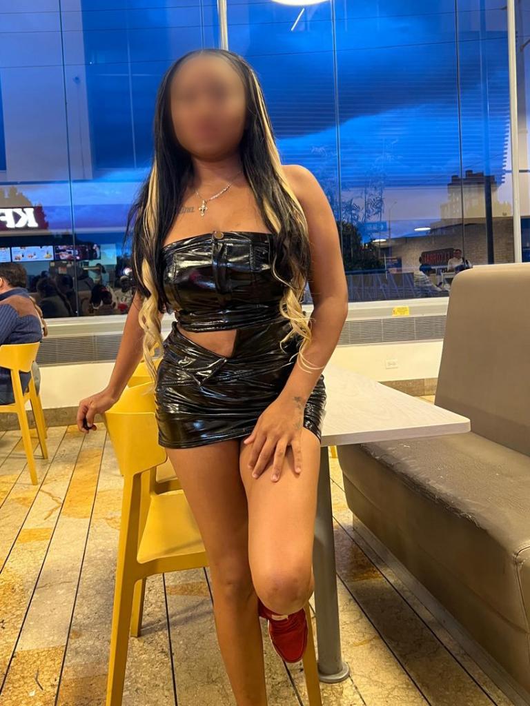 Chica busca chico en Sevilla: 