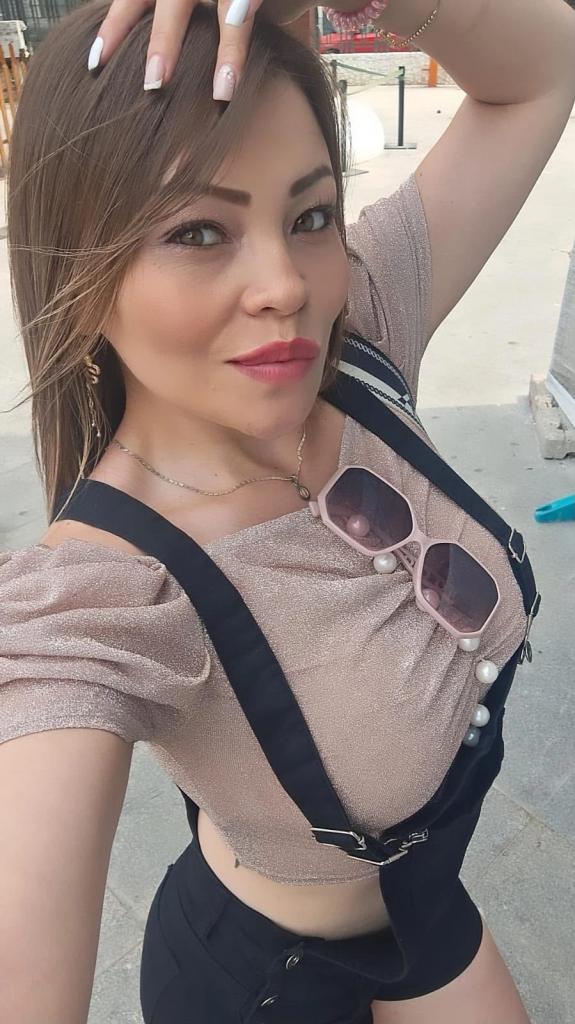 745019678: Chica busca chico en Cádiz