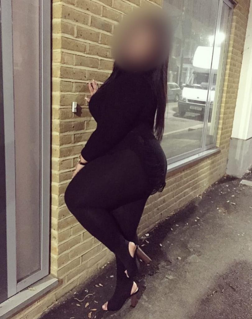 641502087: Chica busca chico en Valencia