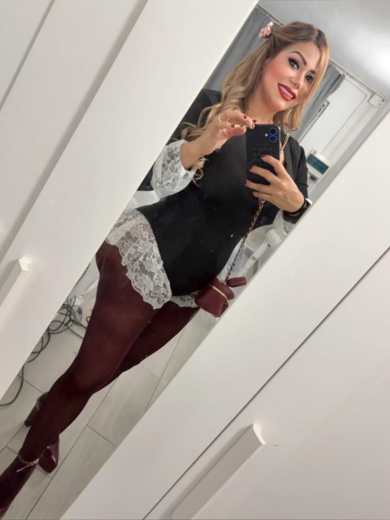 Chica busca chico en Las Palmas: Chica busca chico