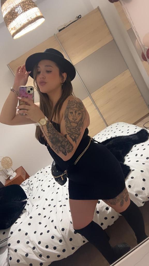 664507008: Chica busca chico en Valencia