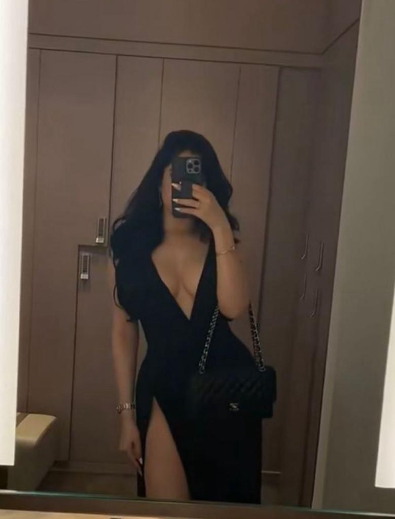621057477: Chica busca chico en Pontevedra