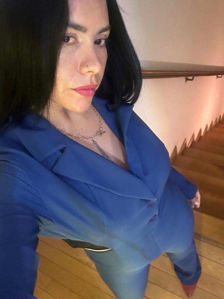Chica busca chico en Ibiza: 