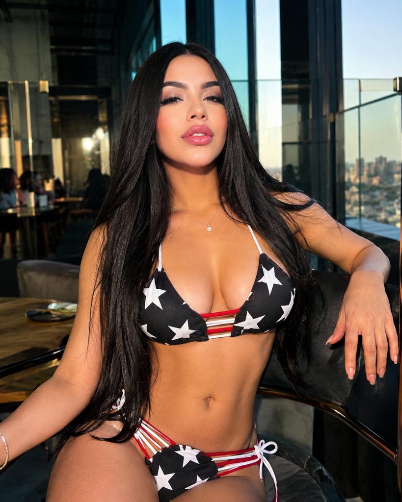 Chica busca chico en Alicante: Chica busca chico