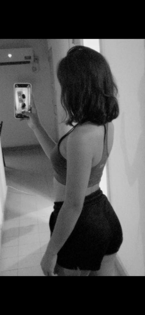 604250481: Chica busca chico en Málaga
