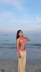 612456216: Chica busca chico en Gerona