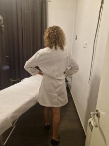 619445853: Chica busca chico en Barcelona