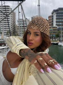 643477009: Transexual en Alicante