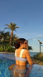 612456216: Chica busca chico en Gerona