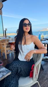 611261028: Chica busca chico en La Coruña