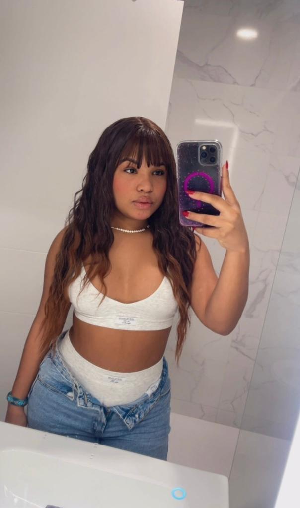 Chica busca chico en Sevilla: 