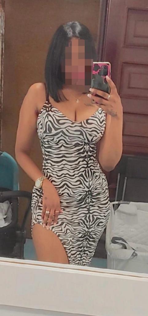 745096068: Chica busca chico en Jaén