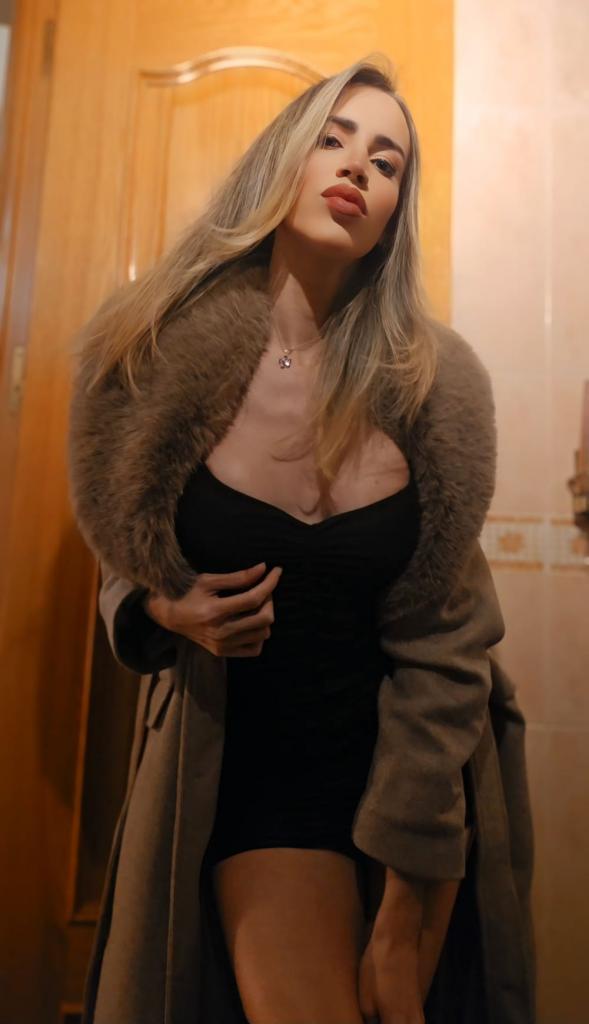 607056462: Transexual en Tarragona