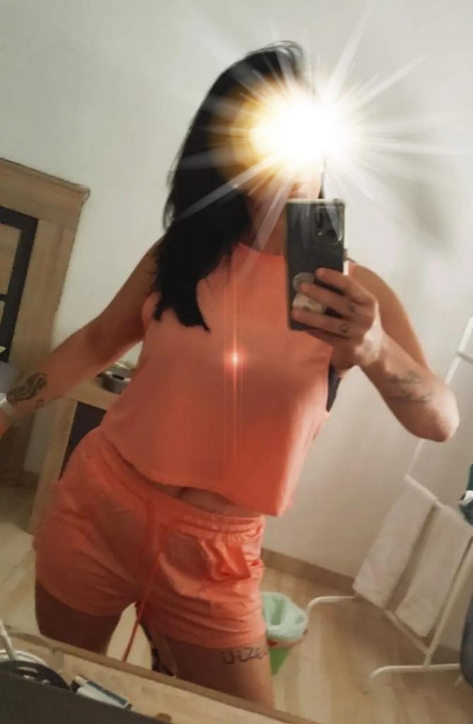 Chica busca chico en Sevilla: 