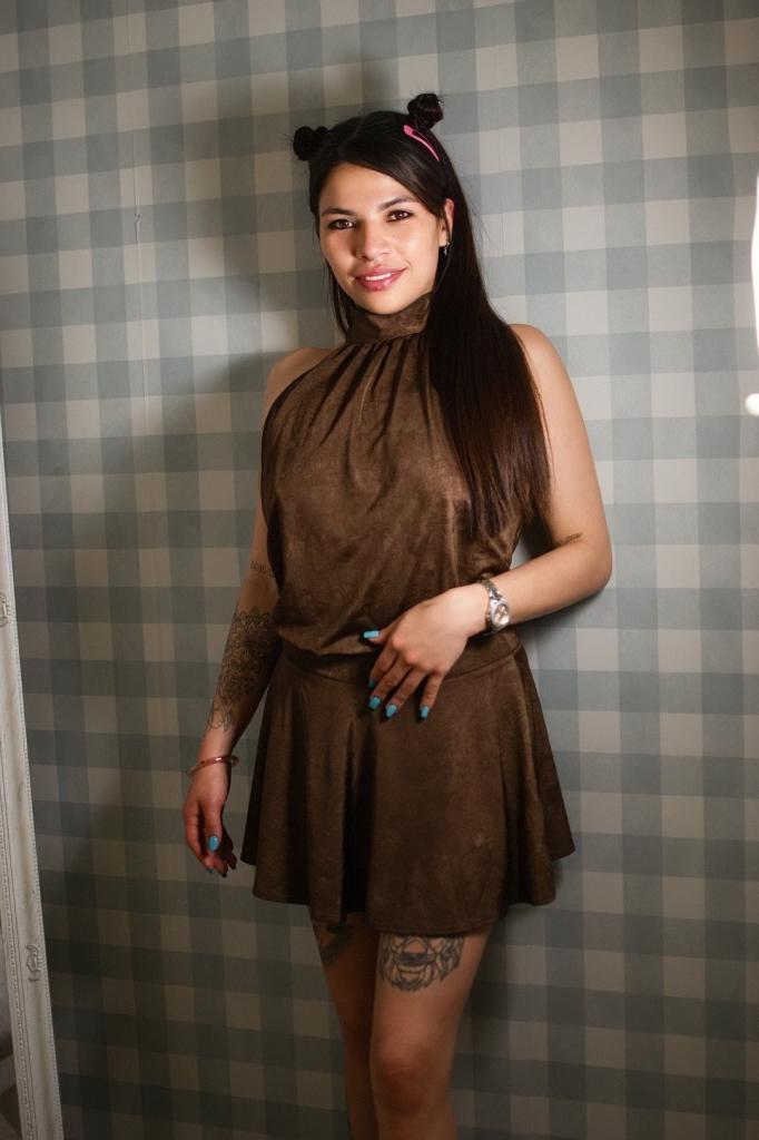 697225852: Chica busca chico en Castellón