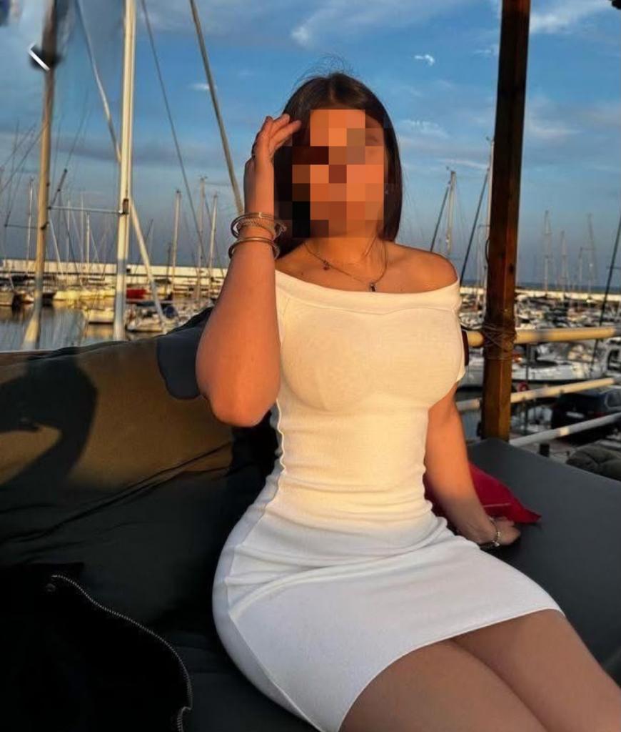 Chica busca chico en Cádiz: 