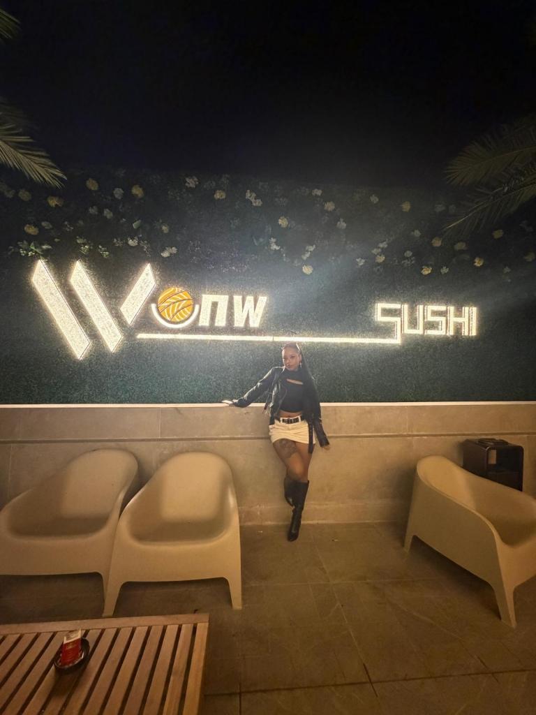 Chica busca chico en Almería: 