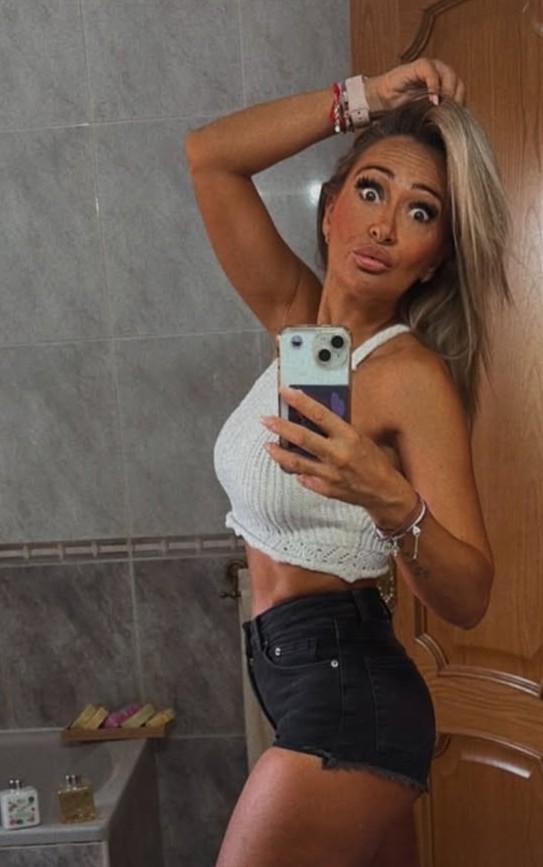 604169813: Chica busca chico en Granada