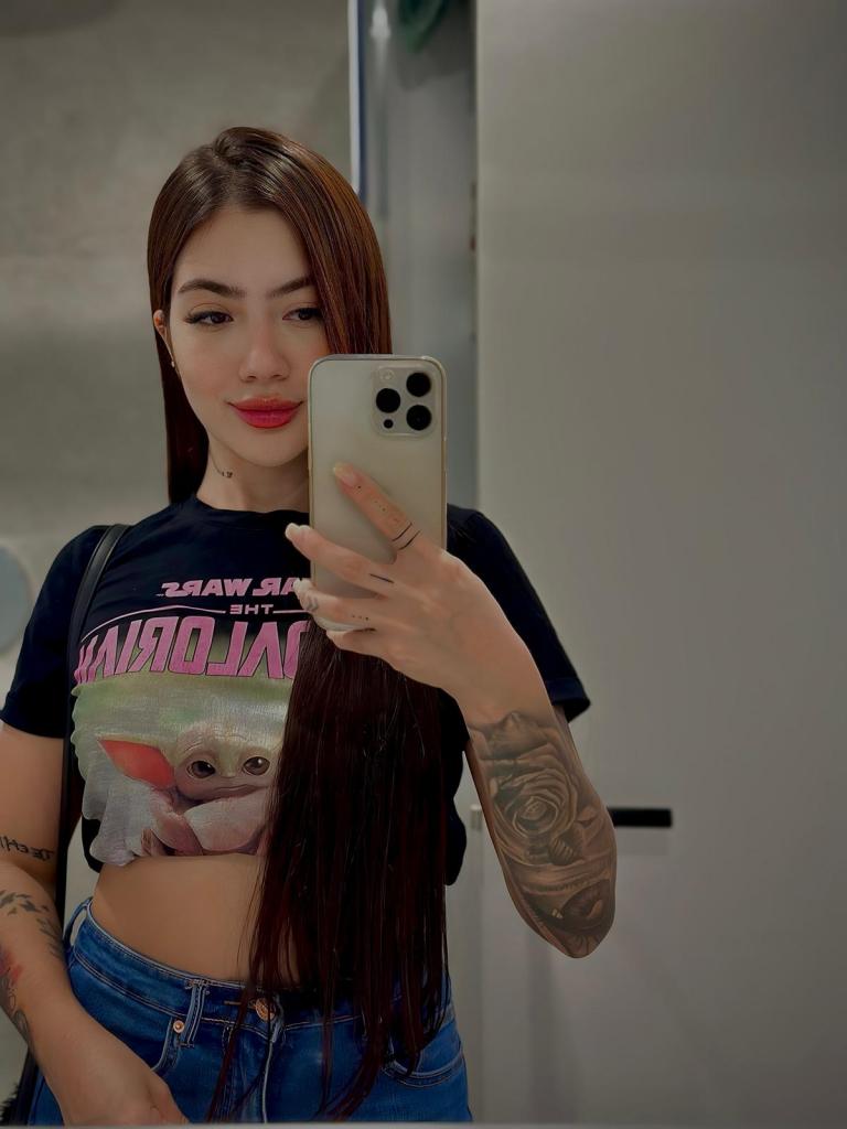 Chica busca chico en Ibiza: 