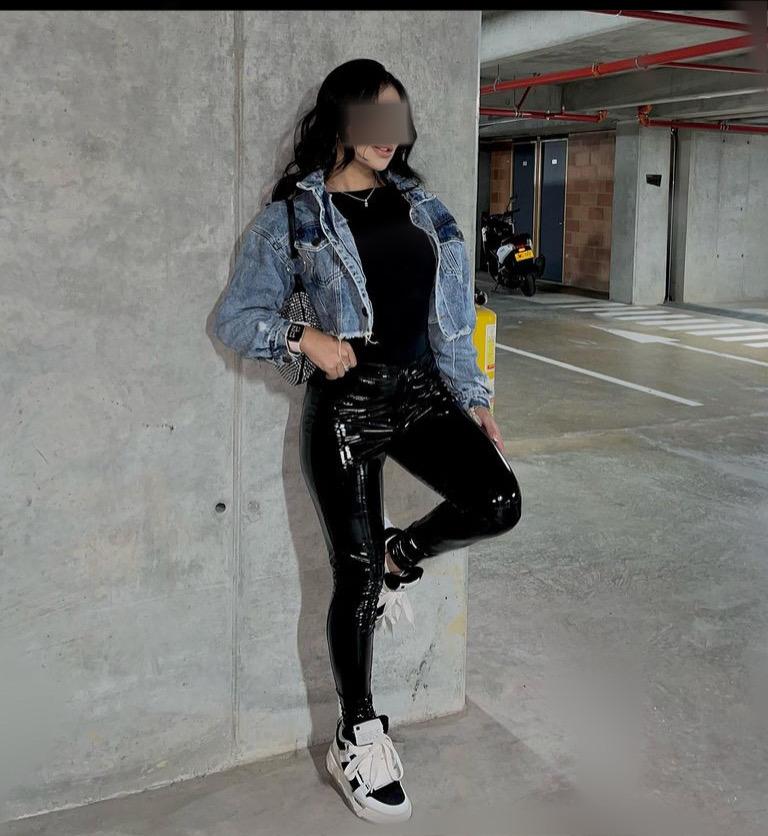 Chica busca chico en Lérida: 