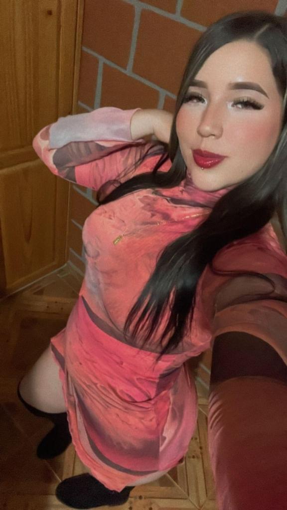 Chica busca chico en Ibiza: 