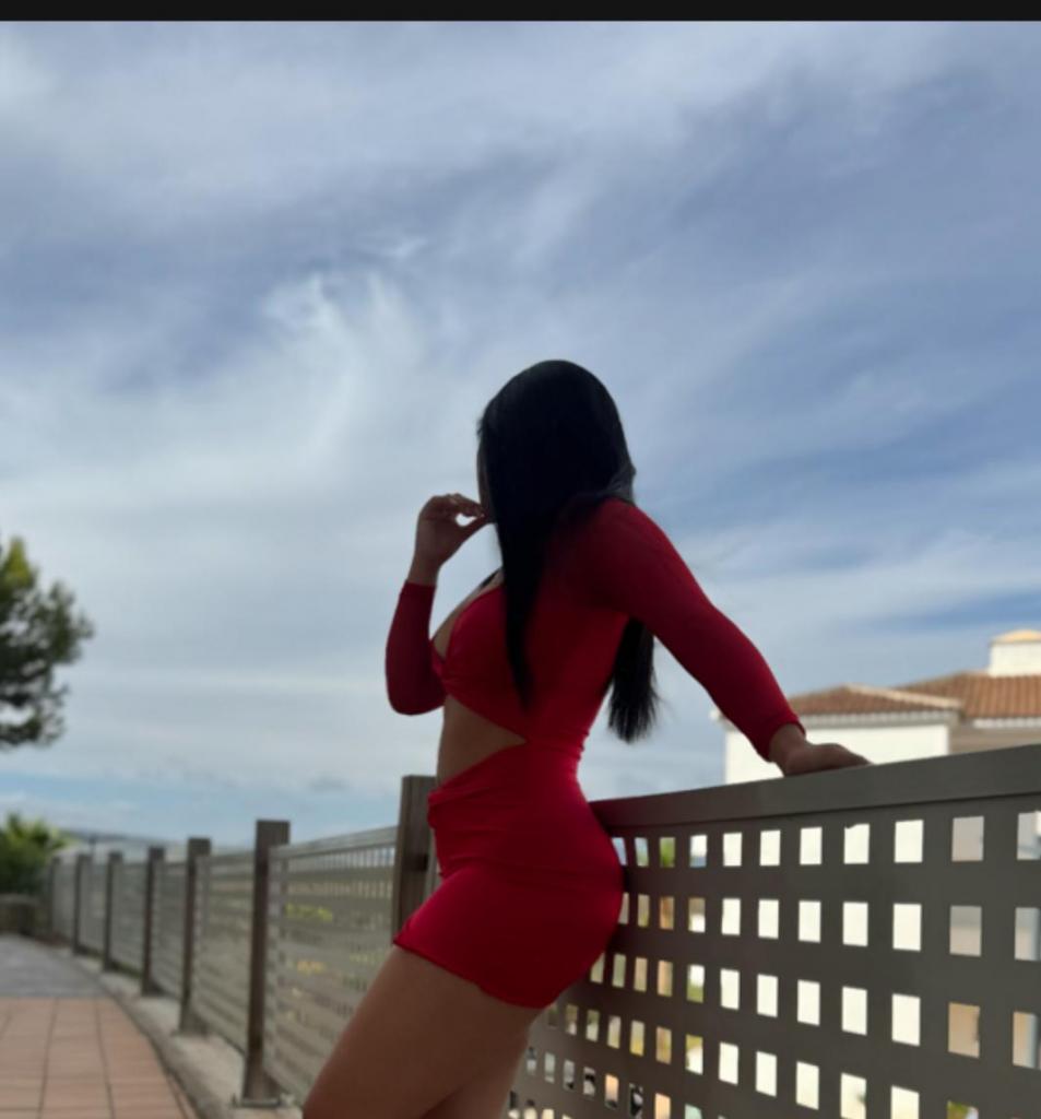 Chica busca chico en Málaga: Chica busca chico