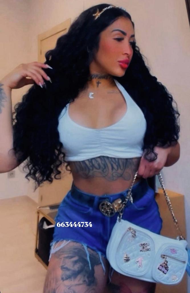 Chica busca chico en Almería: Chica busca chico