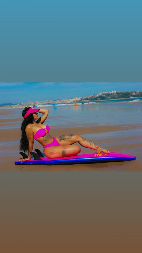 Chica busca chico en Almería: 
