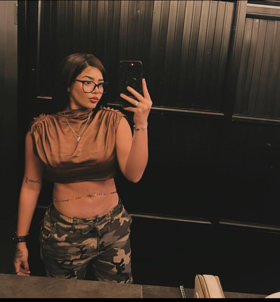 Chica busca chico en Granada: 