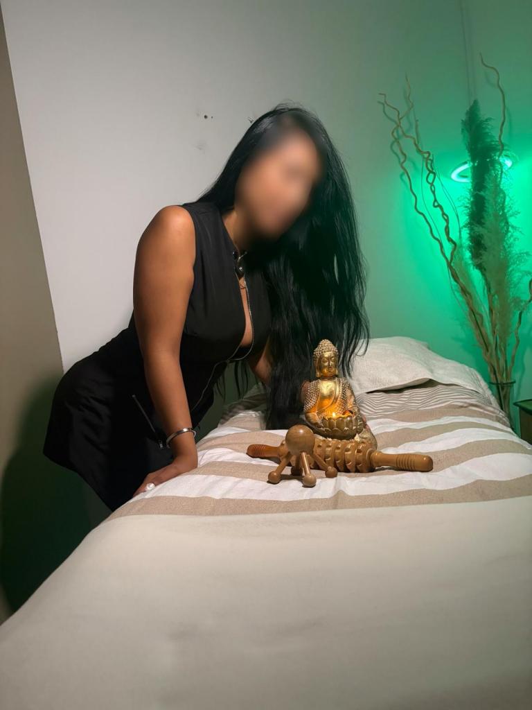 603121538: Chica busca chico en Barcelona
