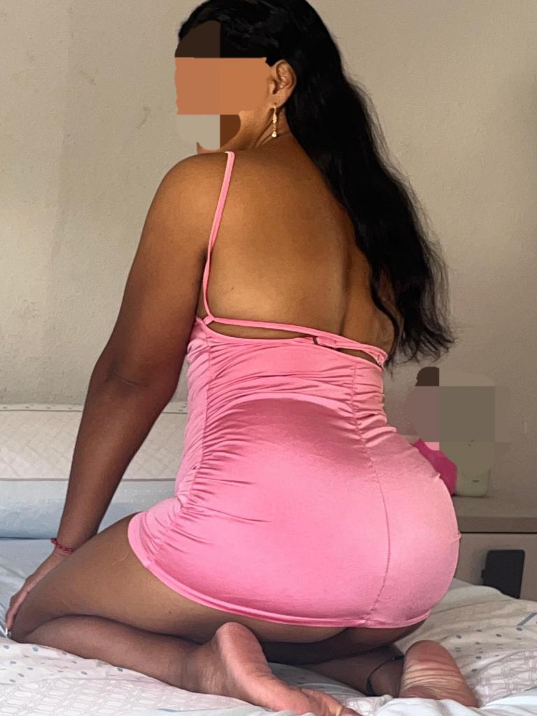 Chica busca chico en Almería: Chica busca chico