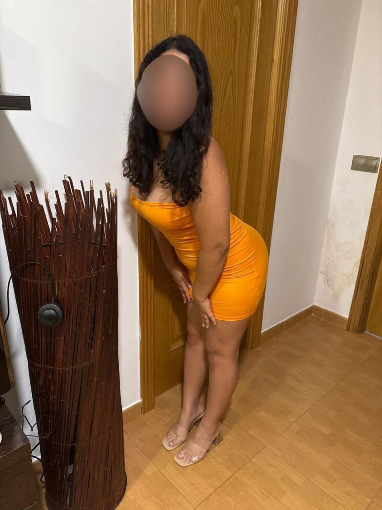 643757941: Chica busca chico en Madrid