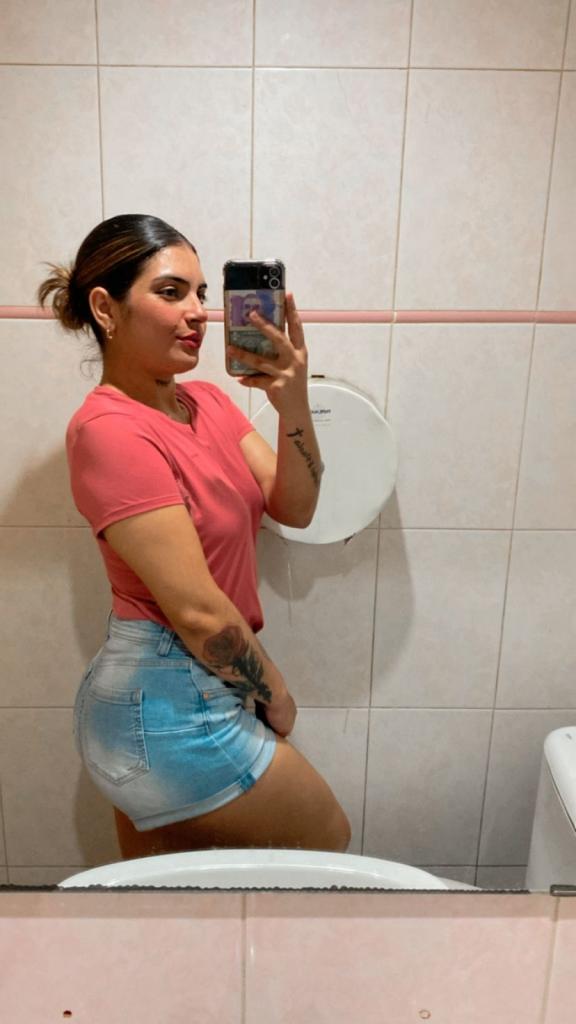Chica busca chico en Barcelona: 