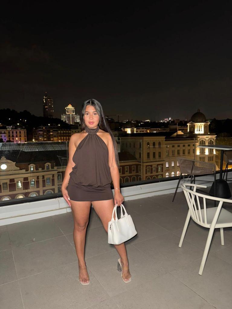 673235911: Chica busca chico en Madrid