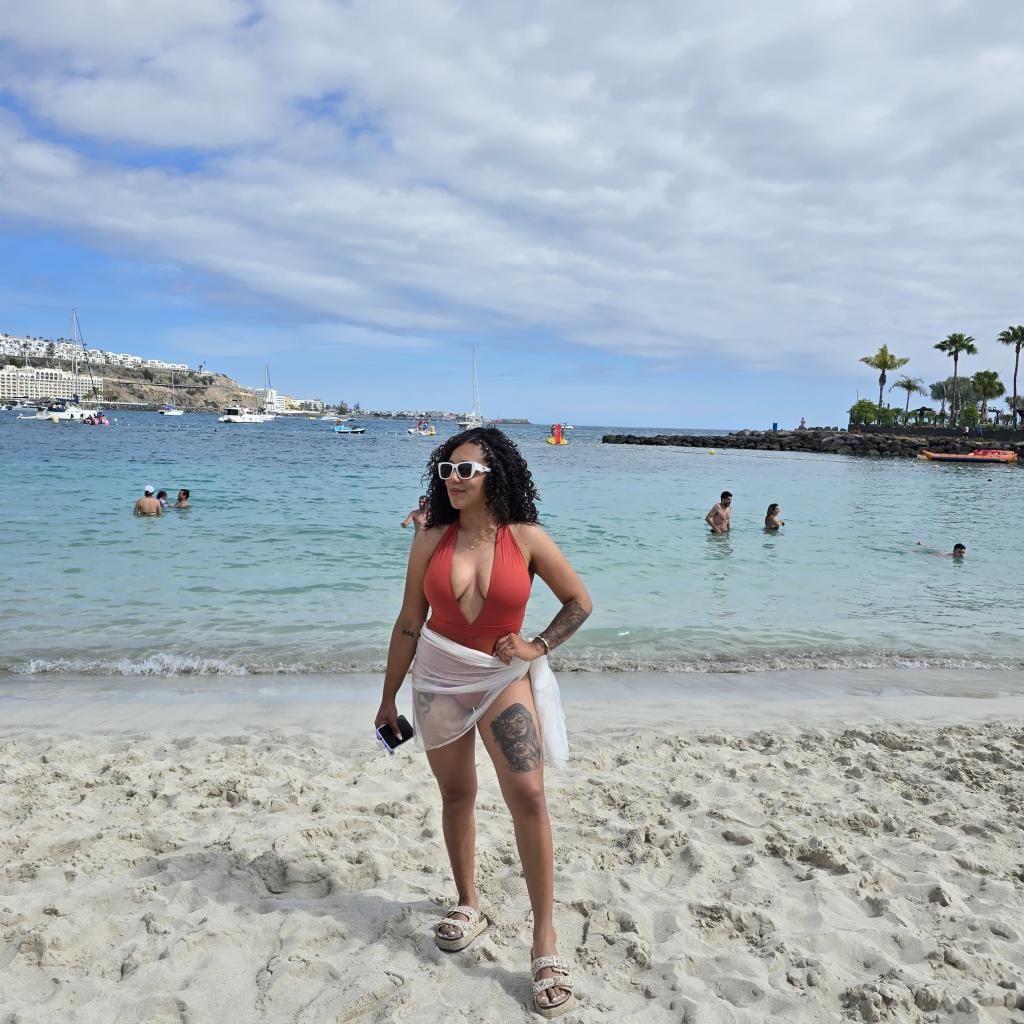 641857511: Chica busca chico en Valencia