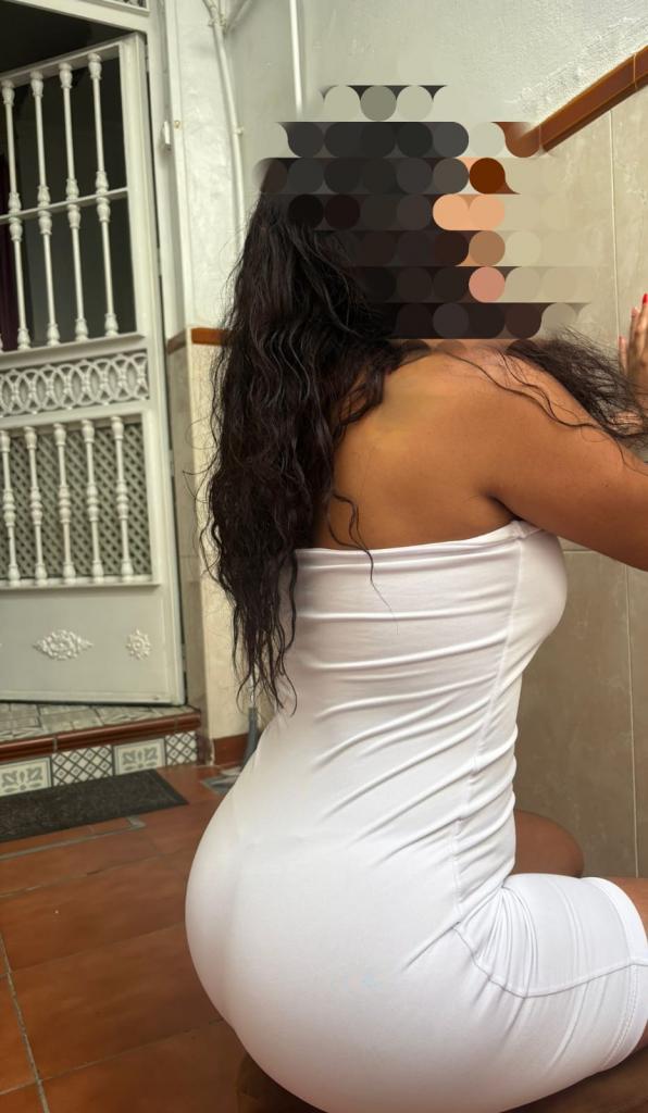 613558217: Chica busca chico en Sevilla
