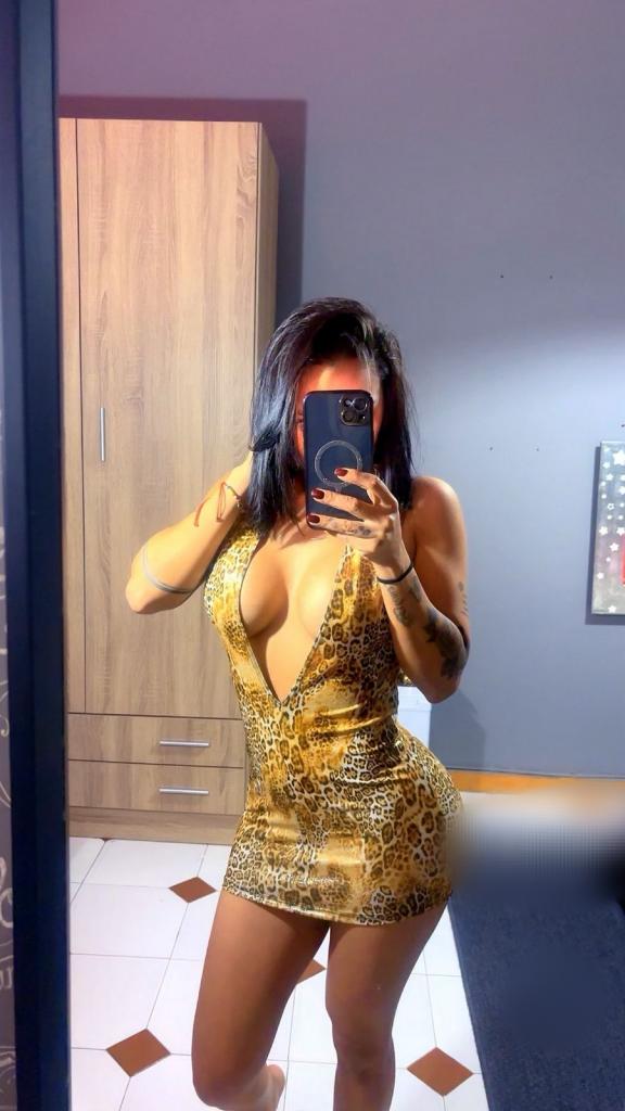 Chica busca chico en Sevilla: Chica busca chico
