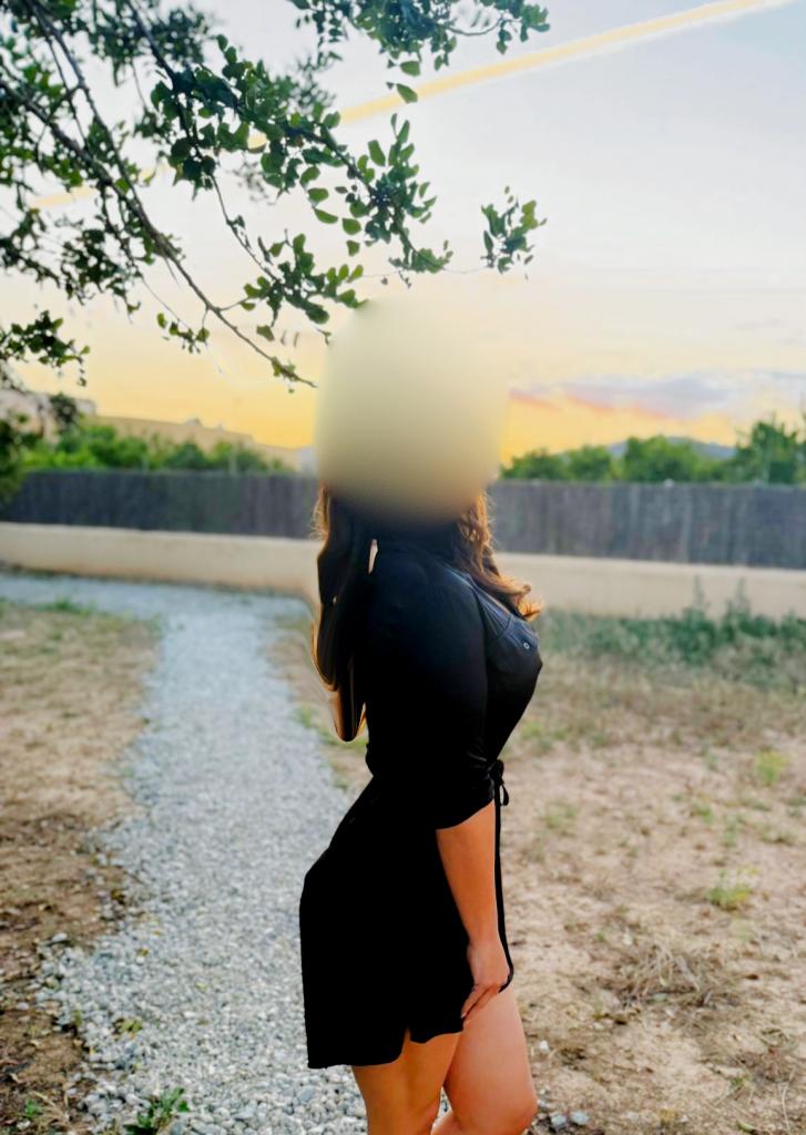 613960390: Chica busca chico en Almería