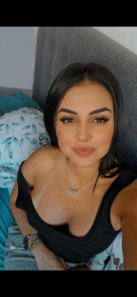 610868592: Chica busca chico en Madrid