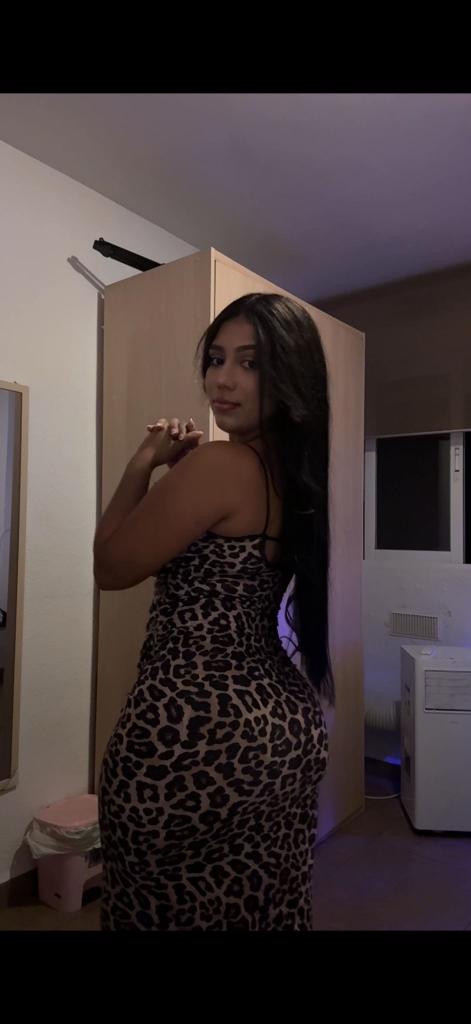Chica busca chico en Granada: 