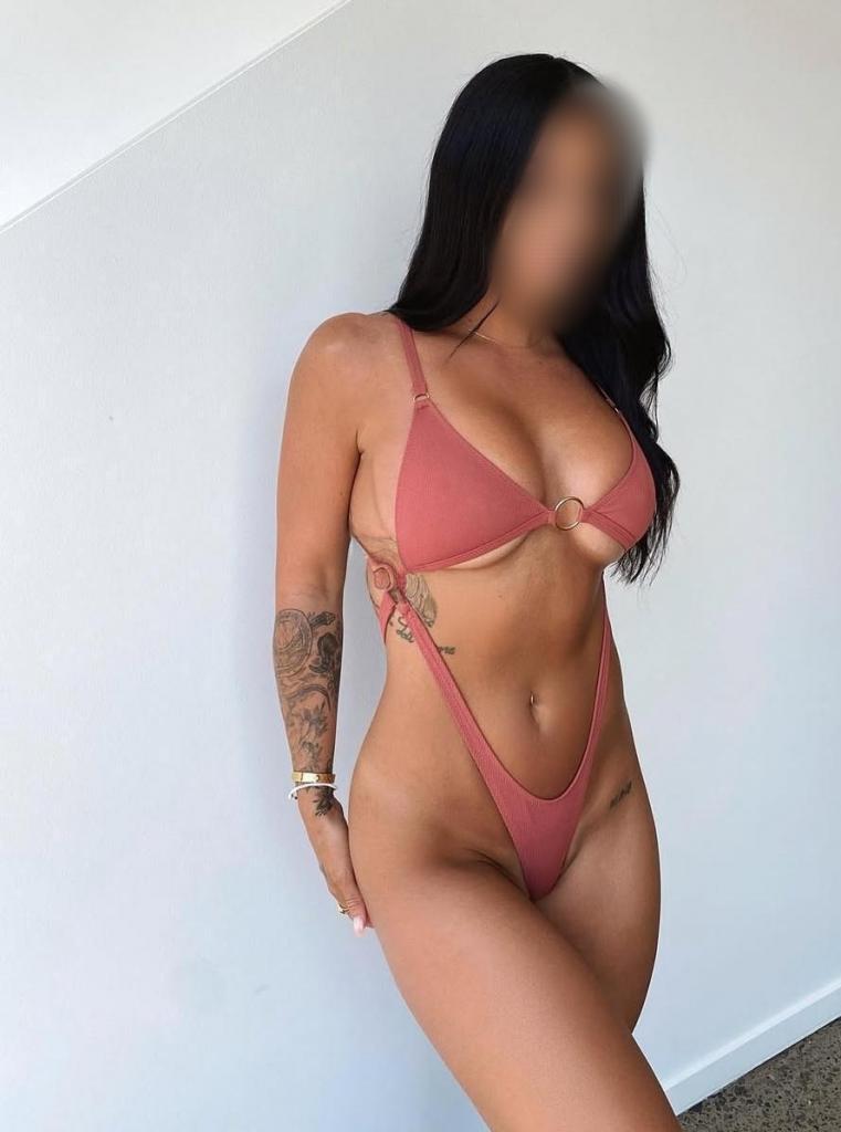 Chica busca chico en Tenerife: 