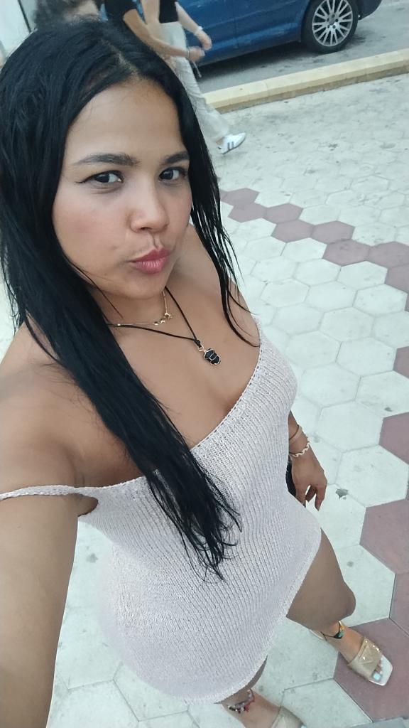 Chica busca chico en Almería: 